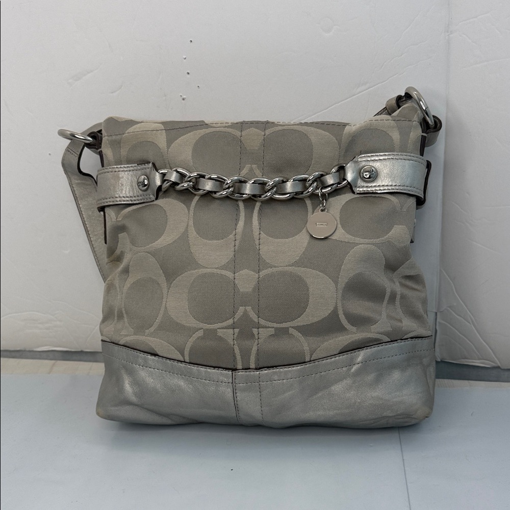 Stylish Gray Shoulder Bag